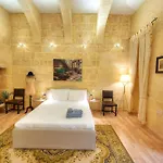 Magestic Palazzo, Jacuzzi On Roof Terrace Goval-3 別荘