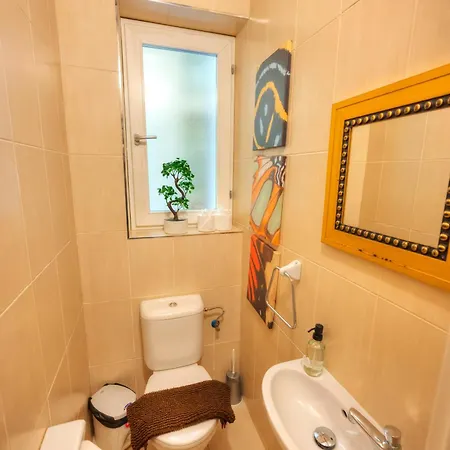 Magestic Palazzo, Jacuzzi On Roof Terrace Goval-3