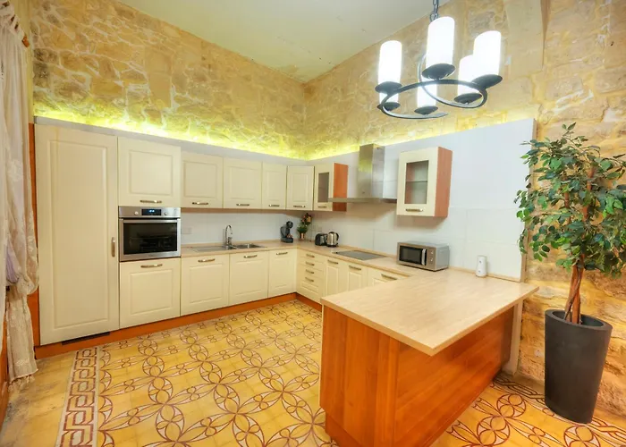 Vakantiehuis Magestic Palazzo, Jacuzzi On Roof Terrace Goval-3